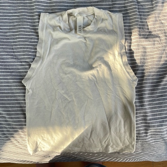 SKIMS Cream Tank Top - Picture 1 of 3